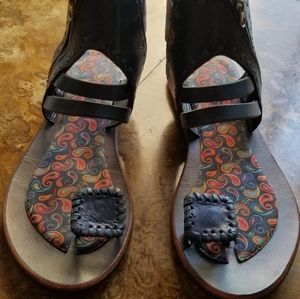 Unique ring toe blue leather sandals